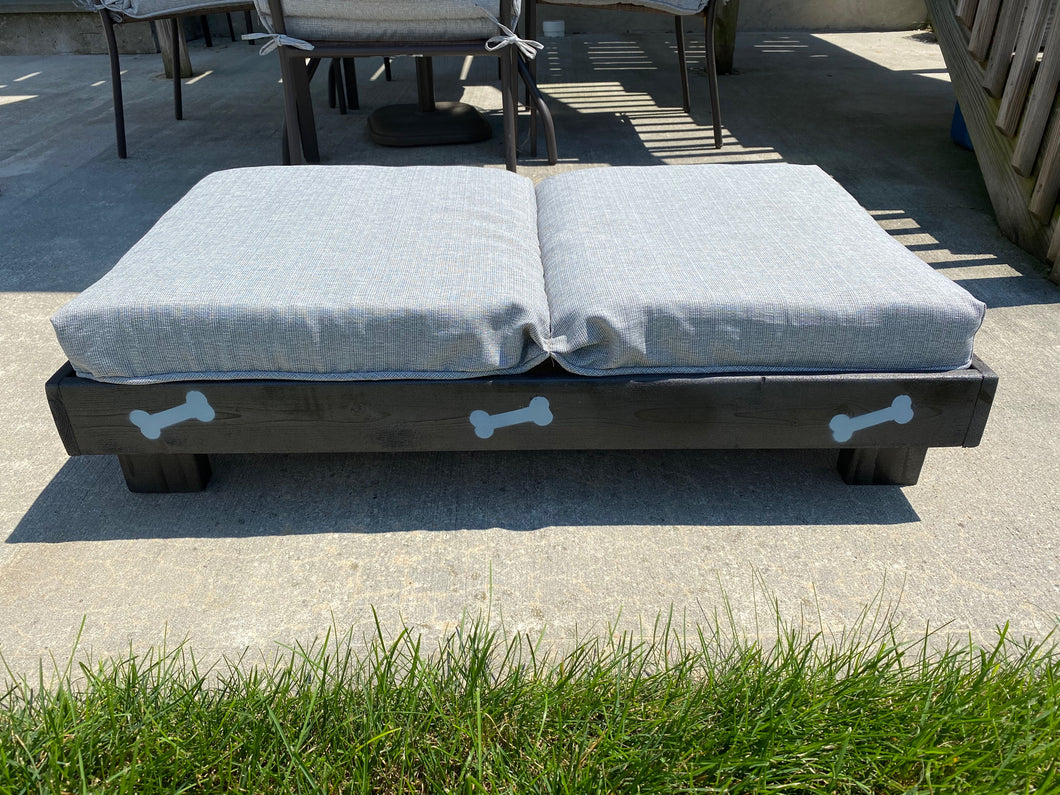 Rugged Outdoor Dog Bed